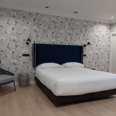 Micampus Burgos Centro Student Residence Bagian luar foto