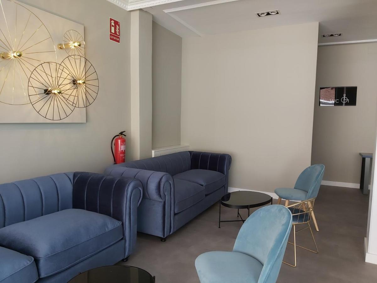 Micampus Burgos Centro Student Residence Bagian luar foto